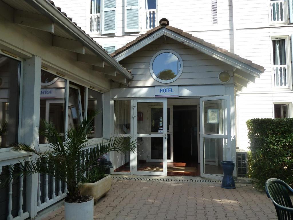 Hotel & Restaurant Heliotel Montferrier-sur-Lez Zewnętrze zdjęcie