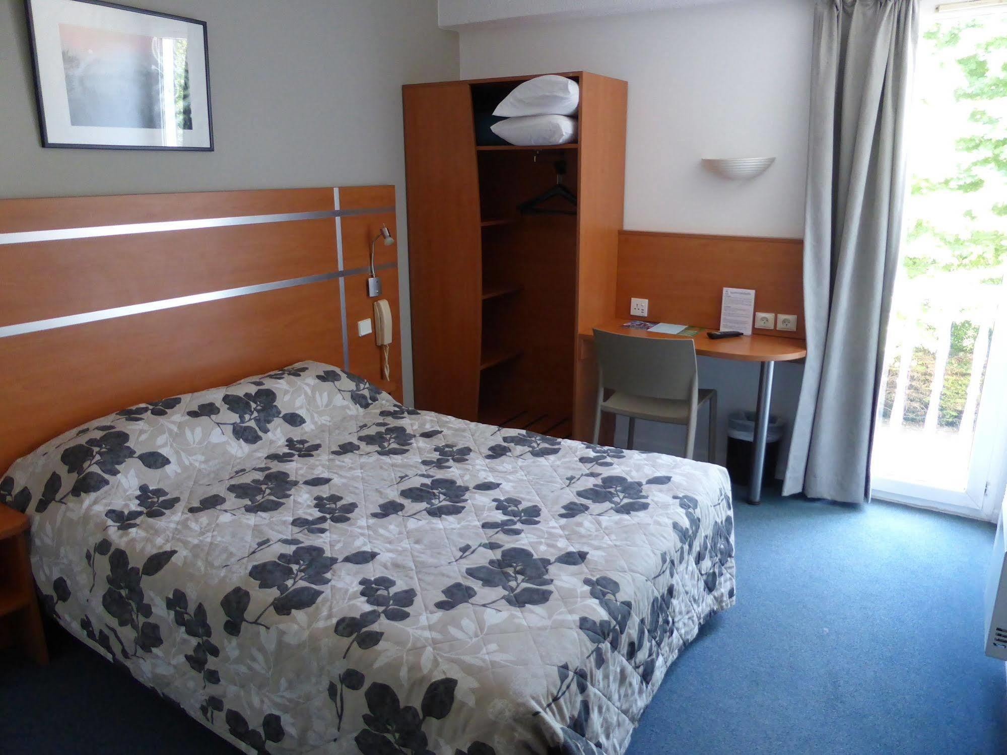 Hotel & Restaurant Heliotel Montferrier-sur-Lez Zewnętrze zdjęcie